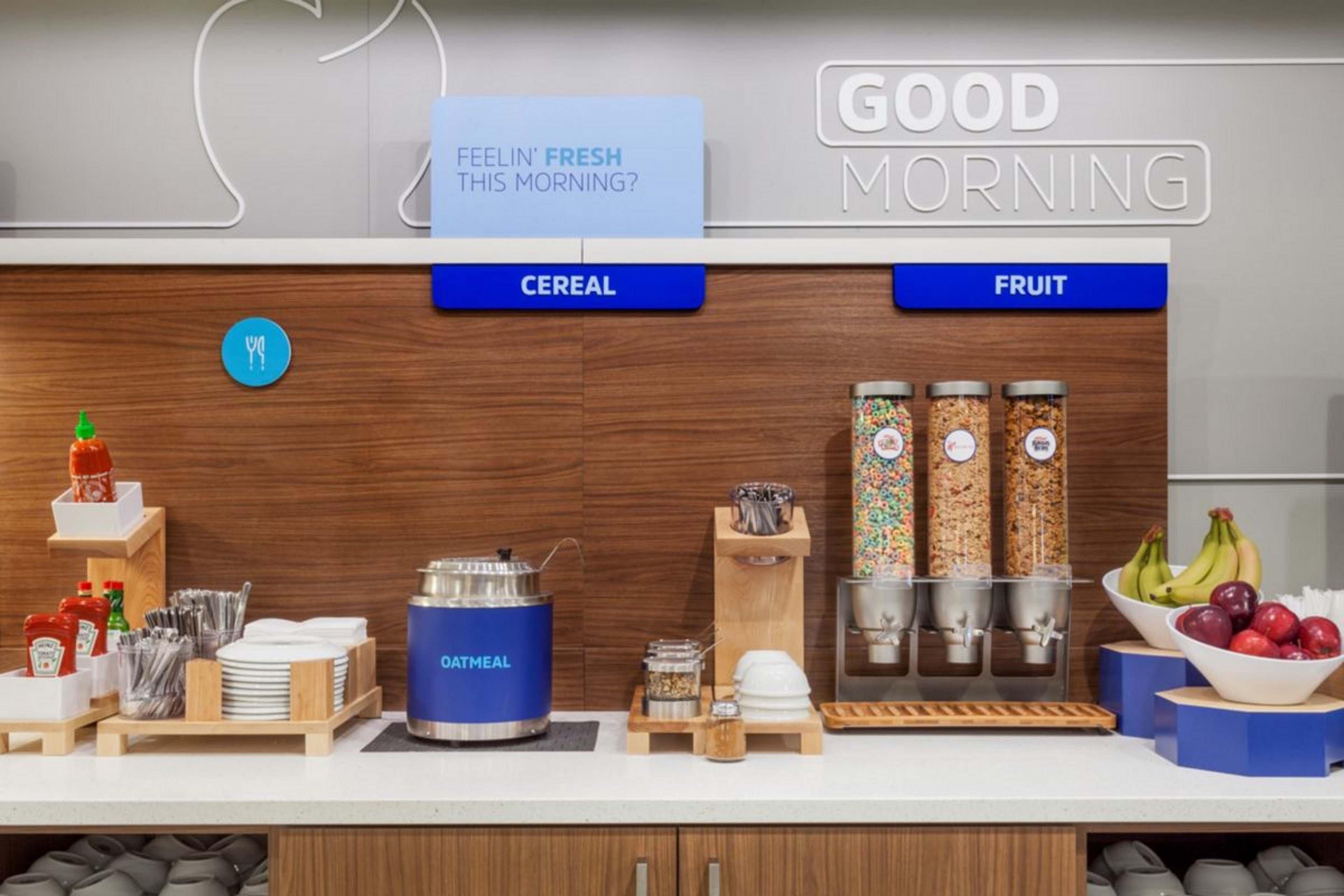 Holiday Inn Express & Suites Cleveland By Ihg Εξωτερικό φωτογραφία