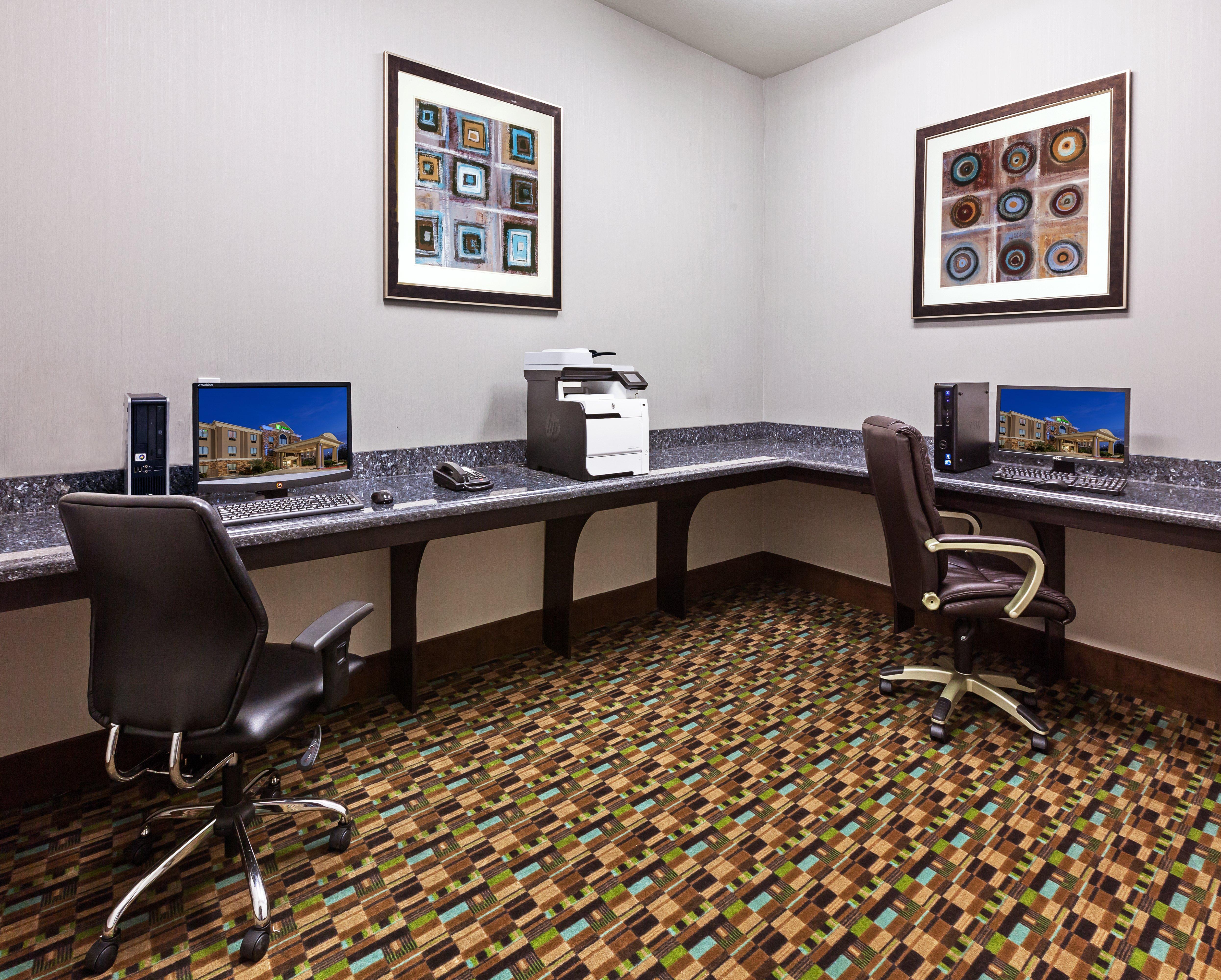 Holiday Inn Express & Suites Cleveland By Ihg Εξωτερικό φωτογραφία