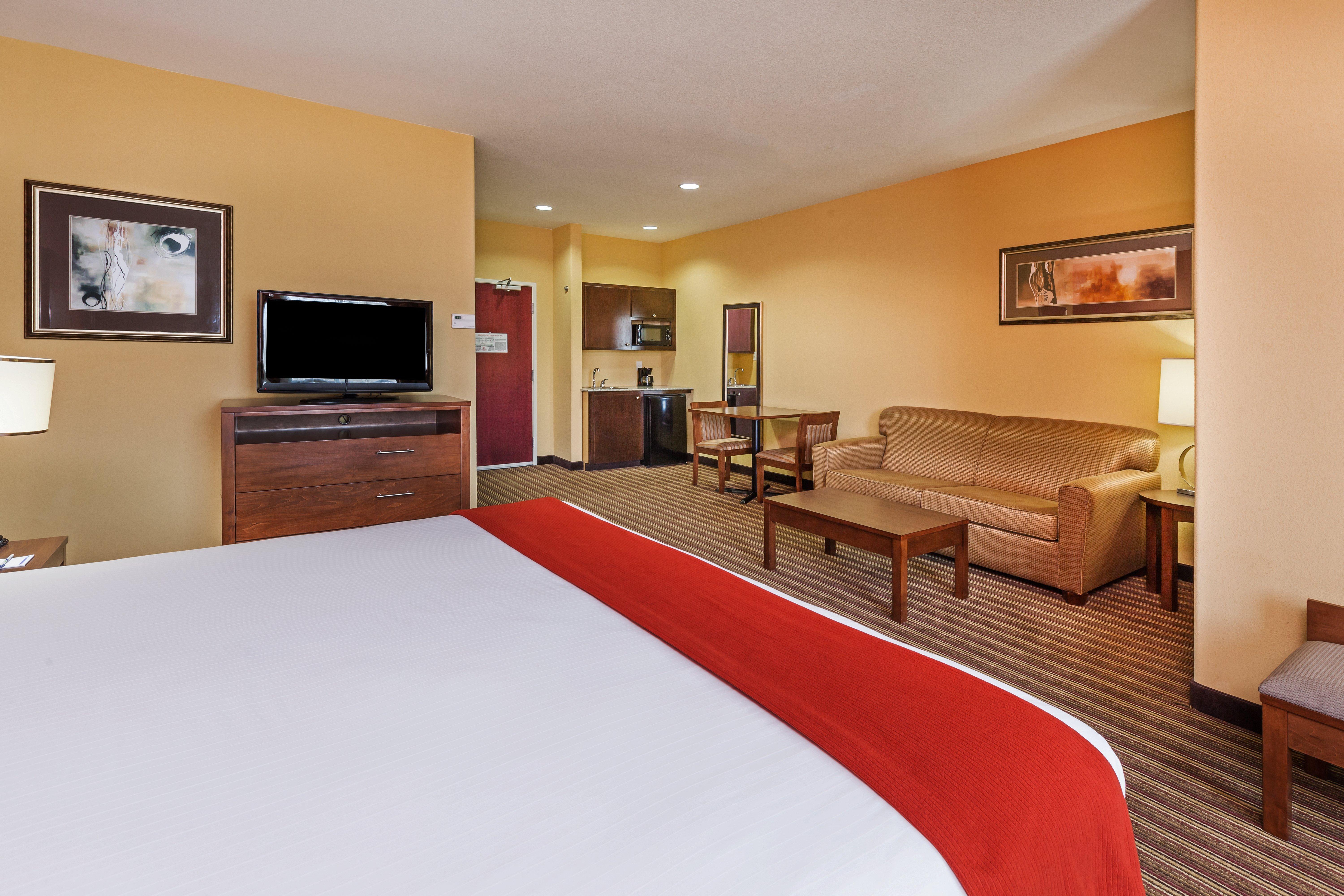 Holiday Inn Express & Suites Cleveland By Ihg Εξωτερικό φωτογραφία