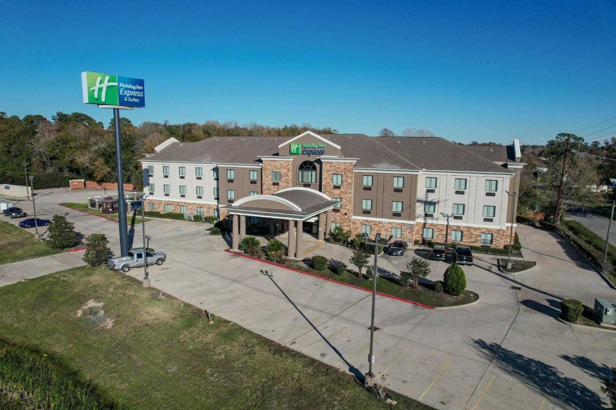 Holiday Inn Express & Suites Cleveland By Ihg Εξωτερικό φωτογραφία