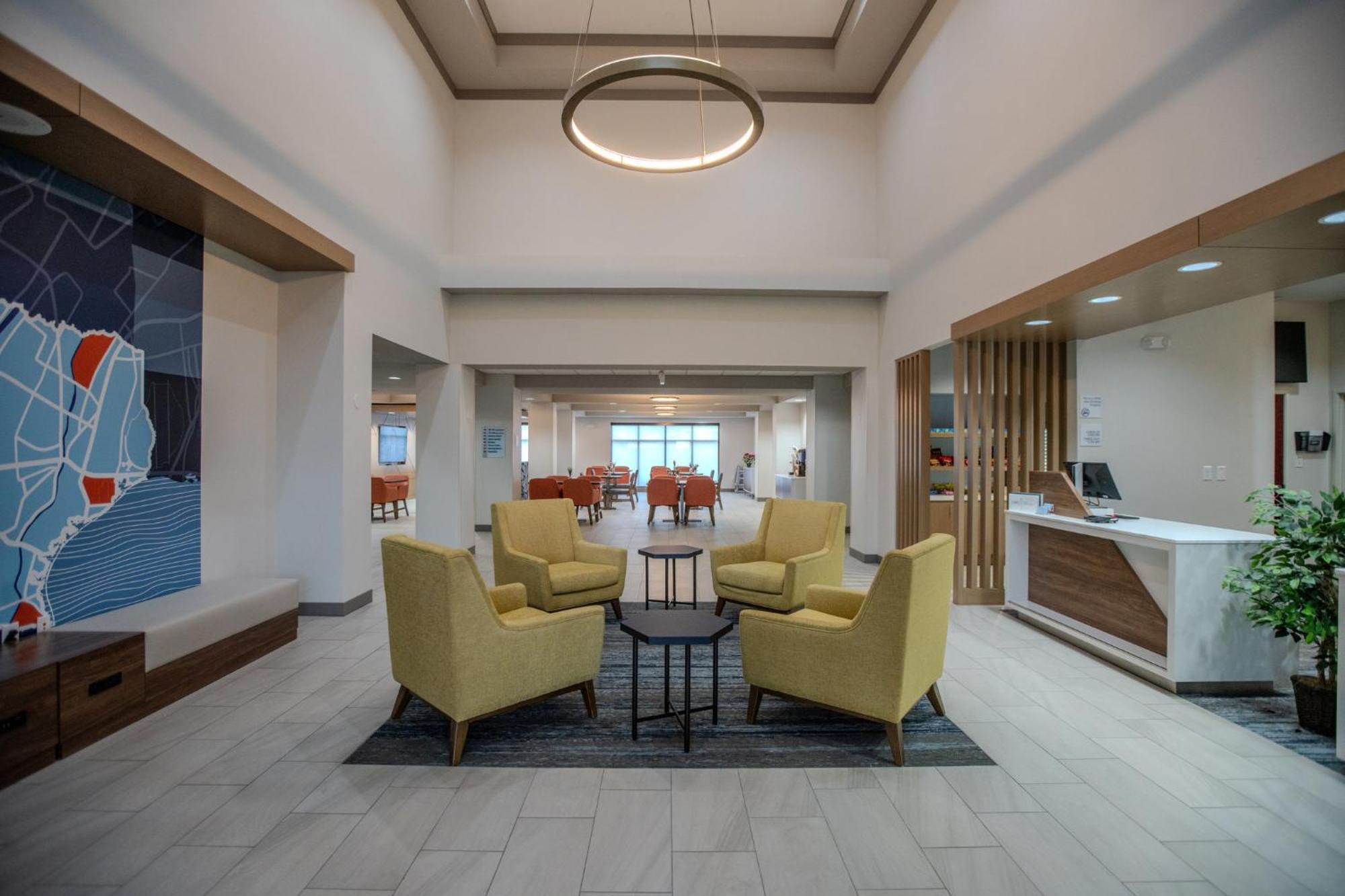 Holiday Inn Express & Suites Cleveland By Ihg Εξωτερικό φωτογραφία